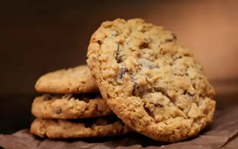 Galletas de avena con chispas de chocolate, perfectas para tus recetas de galletas caseras.