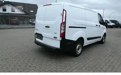 Pojemność baku Ford Transit Custom: 70, 80 czy 54 litry?