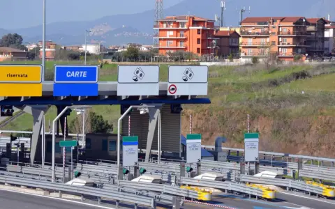 Jak płacić za bramki na autostradzie - uniknij nieprzyjemnych niespodzianek