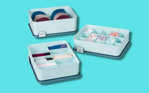 Organizzatori per lingerie e calzini, perfetti per applicare il metodo Marie Kondo e mantenere l'ordine.