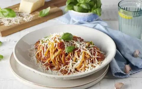 Spaghetti napolitan: odkryj wyjątkowy przepis z japońskim smakiem