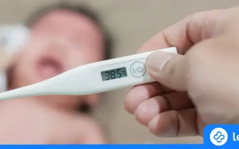Przeziębienie u niemowlaka: Bezpieczne leczenie i sygnały alarmowe
