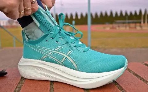 Bieganie bez kontuzji: Jak wybrać idealne buty do biegania?