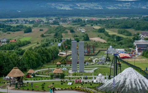 Krajno-Zagórze: Całoroczne atrakcje dla rodzin w Górach Świętokrzyskich
