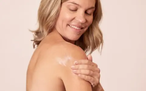 A-Derma Exomega krem czy balsam – który lepiej nawilża skórę?