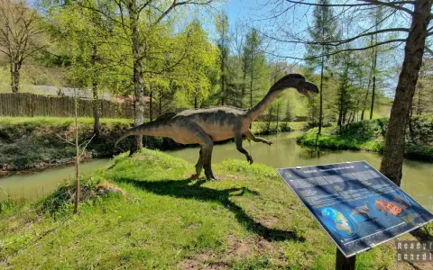 Ostrowiec Świętokrzyski: Atrakcje od UNESCO po dinozaury!