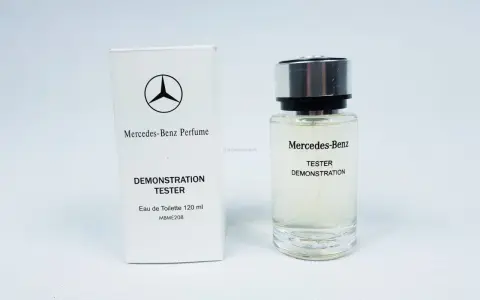 Eleganckie blase perfumy Mercedes-Benz, tester Eau de Toilette 120 ml, w białym opakowaniu i szklanym flakonie z metalową nakrętką.