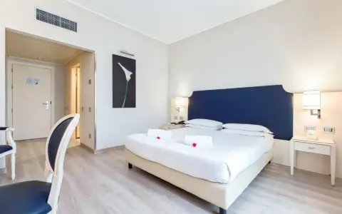 Just Hotel Lomazzo: Posizione strategica, comfort e servizi 4 stelle