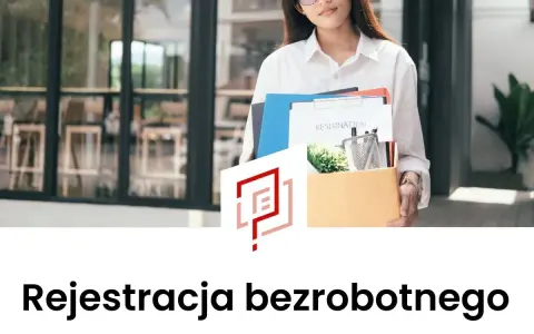 Kobieta z pudełkiem rzeczy po zwolnieniu, przygotowuje się do rejestracji jako bezrobotny.