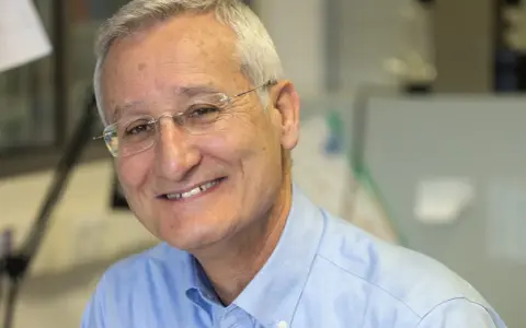 Eugenio Santos: ¿Quién es el genio tras la investigación del cáncer?