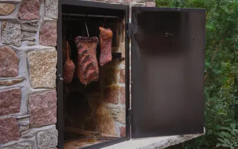 Murowany grill z wędzarnią - Zbuduj go dobrze od A do Z