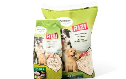Deux sacs de riz pour chien Vadigran Rizi, avec des images de chiens et des indications "Optimal digestion", "Low calorie", "All dogs".