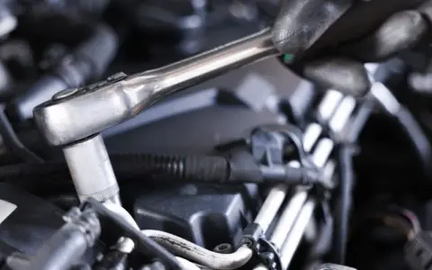 Pièce auto occasion : Économisez 70% et roulez en sécurité !