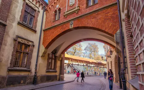 Kraków: Odkryj jego magię! Atrakcje, plany i praktyczne porady