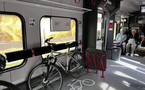 Jak przewieźć rower? Auto, pociąg, samolot uniknij mandatu!