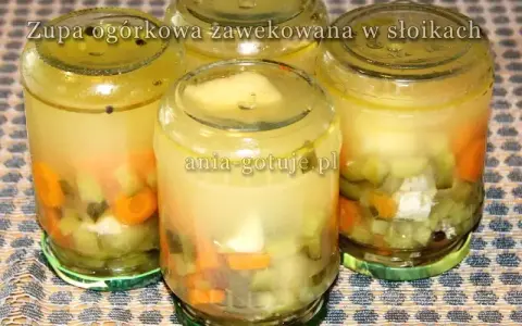 Zupy do słoików: Przepisy i sekrety bezpiecznego wekowania