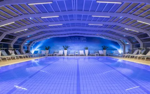 Hotel Atlantic Riccione: Guida Soggiorno Esclusivo & Benessere