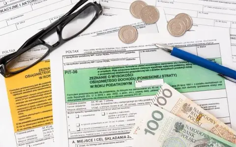 Jak rozlicza PIT emeryt? Kluczowe informacje, które musisz znać