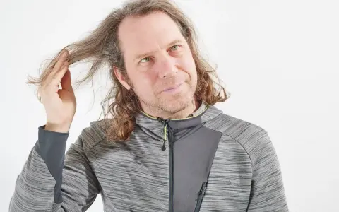 Lange Haare für Männer: Dein ultimativer Guide zu Wachstum & Styling