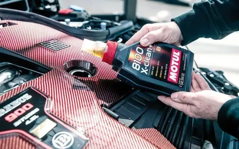 Jak skutecznie korzystać z motul wyszukiwarka do wyboru oleju?
