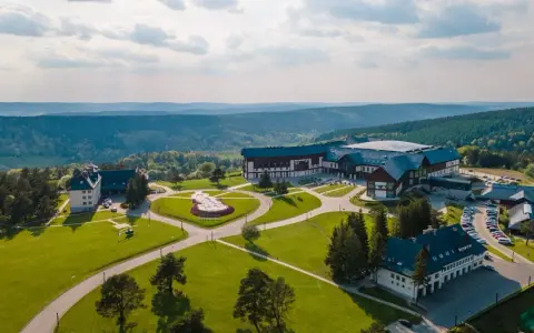 Kto jest właścicielem hotelu Arłamów? Poznaj interesującą historię