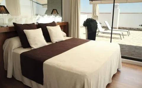 Hotel Paco Sevilla: ubicación ideal, servicios destacados y opiniones reales