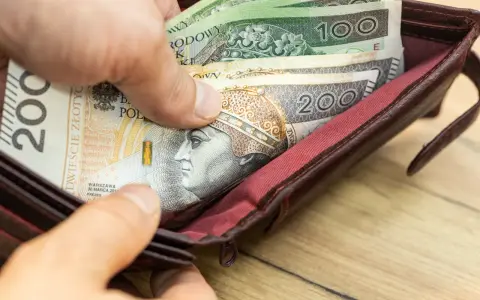 Zarabiaj bez firmy 2026: Limit 10 813,50 zł w działalności nierejestrowanej