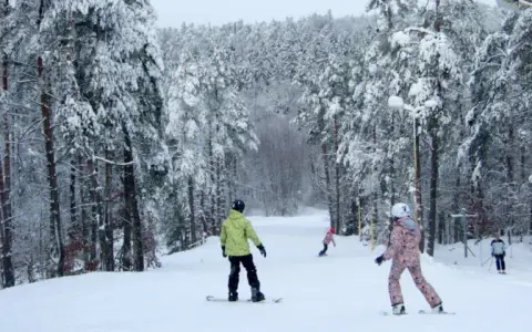 Szczecińska Gubałówka: Zamknięta legenda. Czy snowpark odżyje?
