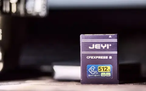 Karta pamięci JEYI CFexpress Type B 512 GB, gotowa do zapisywania materiałów 8K RAW.