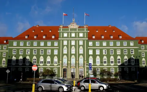 Gdzie mieszka prezydent Szczecina? Oficjalna siedziba i kontakt