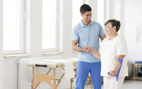 Rehabilitacja ogólnoustrojowa: Kto, jak i kiedy? NFZ vs ZUS