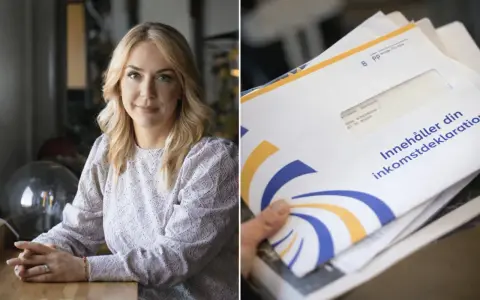 Kvinna med blont hår sitter vid ett bord. Bredvid syns ett kuvert med texten "Innehåller din inkomstdeklaration". Kanske är det en bompeng norge-relaterad deklaration?