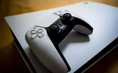 PS5 z napędem czy Digital? Wybierz mądrze i oszczędzaj na grach!