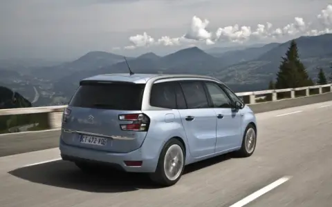Citroen C4 Grand Picasso: pojemność baku i zasięg. Sprawdź!