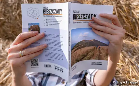 Przewodnik "Ruszaj w Bieszczady" pełen ciekawostek, map i porad na 2 tygodnie. Idealny na fascynującą przygodę w górach.
