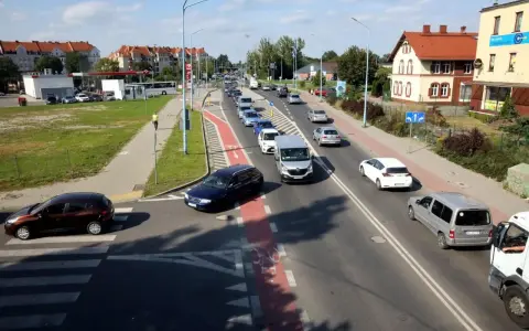 Ile bierze bus za kilometr? Sprawdź aktualne stawki i uniknij pułapek.