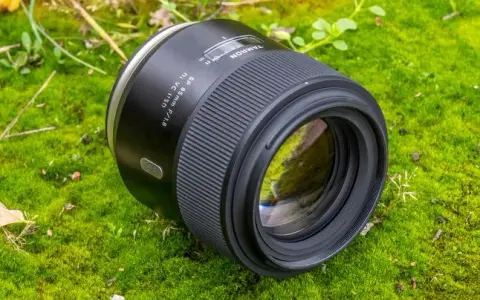 Co oznacza jasny obiektyw i dlaczego warto go używać w fotografii