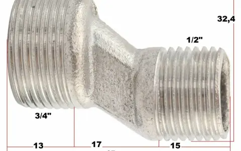 Metalowy nyplowy reduktor z gwintami 3/4" i 1/2". Wymiary: 13, 17, 15, 32,4, 45 mm. Idealny do instalacji, gdzie potrzebne są różne krzywki do baterii rozmiary.