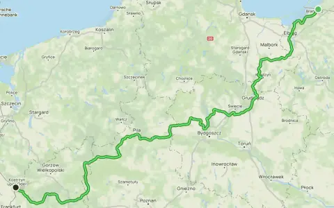 Trasa rowerowa R1 biegnie od Świnoujścia przez Szczecin, Bydgoszcz, Toruń aż do Braniewa.