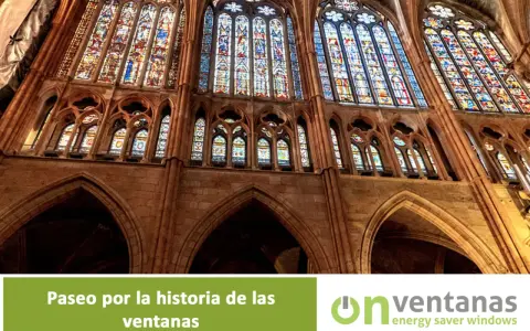 Ventanas góticas con vitrales coloridos, un viaje a cuando se inventó el cristal para las ventanas.