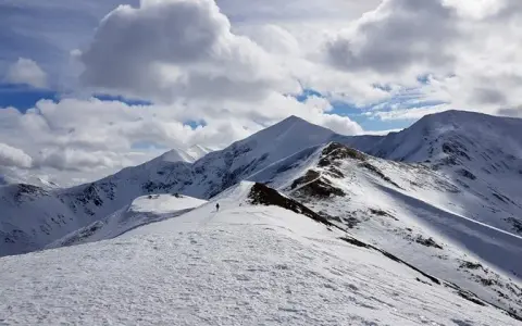 Tatry zima jakie szlaki - bezpieczne trasy dla każdego turysty