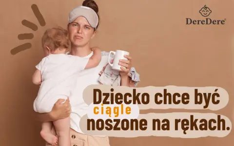 Zmęczona mama z opaską na oczach trzyma płaczące roczne dziecko, które ciągle chce na ręce. Obok kubek i stosik ubranek.