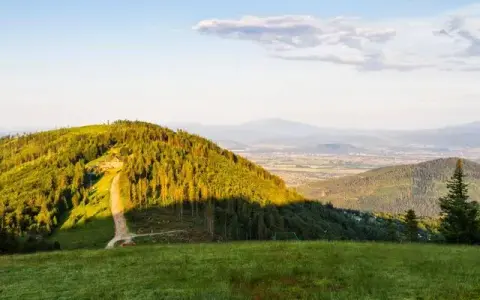 Beskid Śląski: Odkryj najpiękniejsze miejsca i zaplanuj idealną podróż