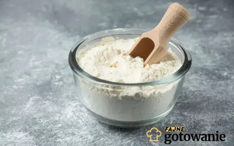 300 g mąki ile to łyżek? Dokładne miary bez wagi kuchennej