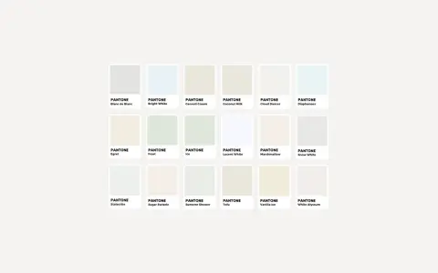 Palette di tonalità bianco caldo: Blanc de Blanc, Egret, Marshmallow, Vanilla Ice e altre sfumature delicate.