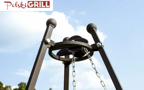 Żeliwny trójnóg: grill nad ogniskiem, który odmieni Twój ogród!
