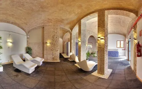 Hotel Balneario Montanejos: Salud, relax y aventura en aguas únicas