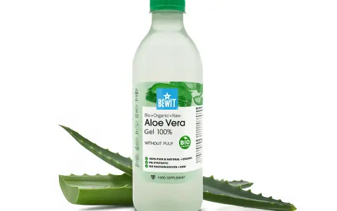 Butelka żelu aloesowego BEWIT Bio Organic Raw Aloe Vera Gel 100% z liśćmi aloesu. Poczuj aloes freedom!