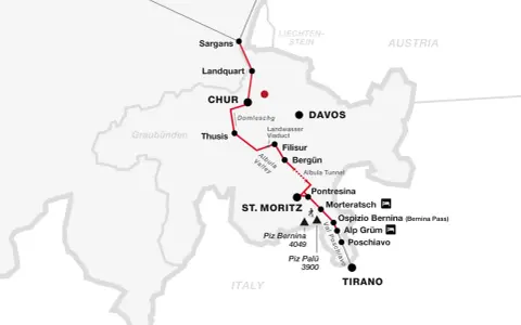 Mapa tras **kolei retyckich** z zaznaczonymi miastami: Chur, Davos, St. Moritz, Tirano. Widoczne Albulatunnel i przełęcz Bernina.