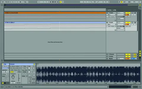 Program do tworzenia muzyki, gdzie można zobaczyć ścieżki audio i sample. To jest właśnie przykład, co to jest mashup – połączenie różnych elementów.